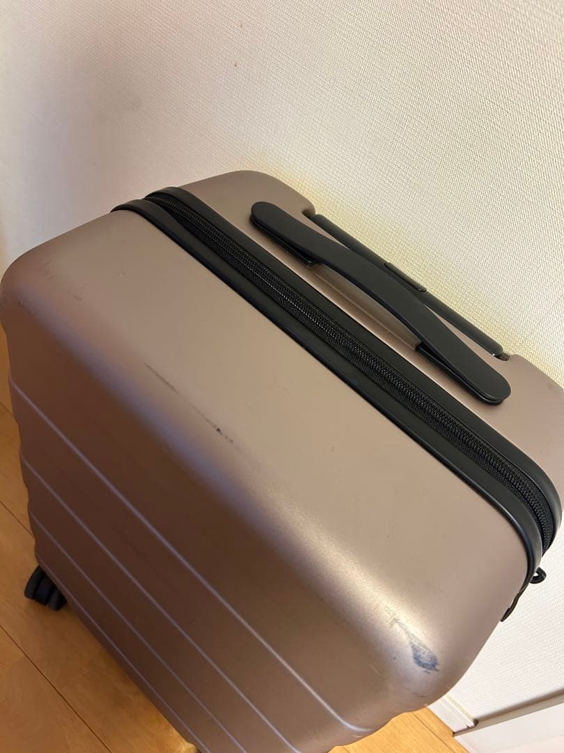 無印良品　バーを自由に調節できる　ハード キャリーケース（３６Ｌ）