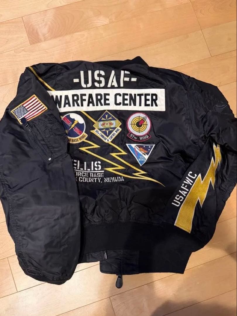 ジャケット・アウター AVIREX MA-1 XL