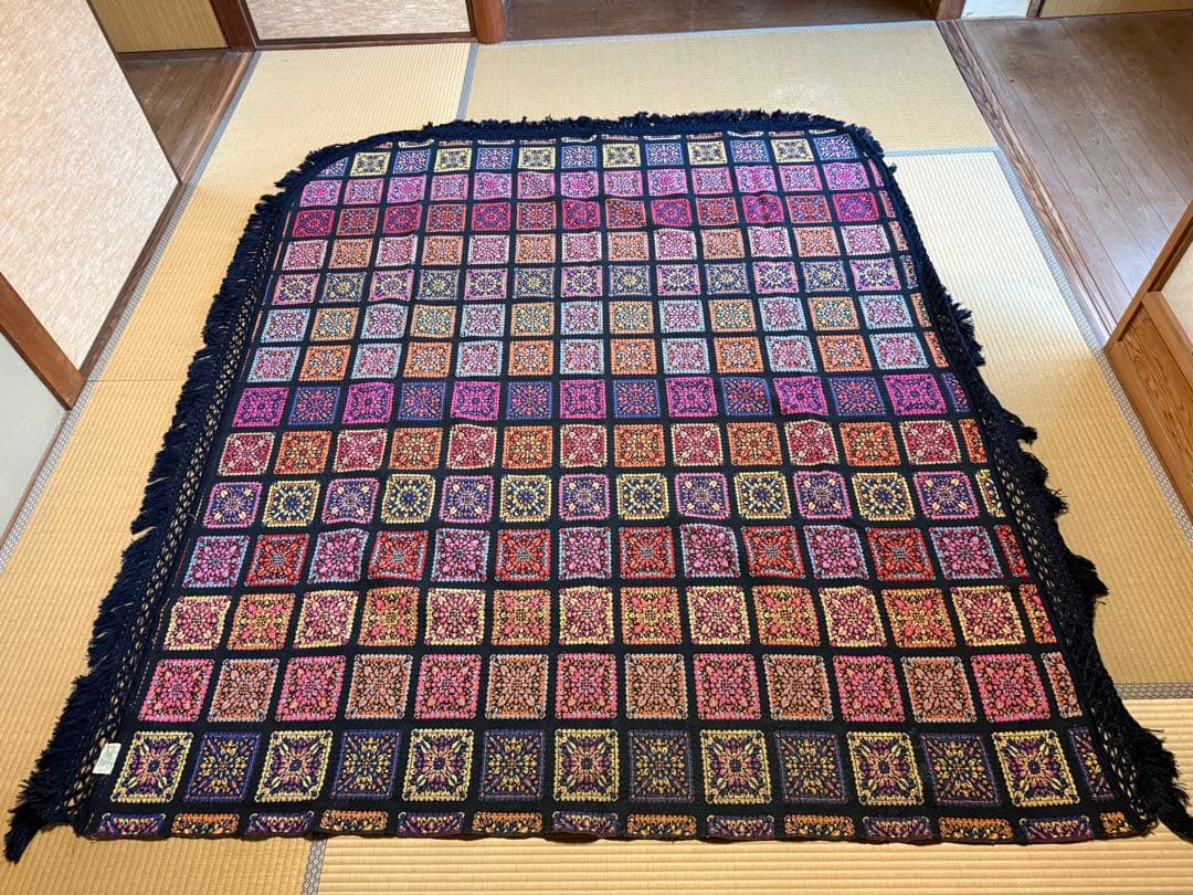 【O-2123】ベットカバー 花柄 タイル柄 レトロ 手編み