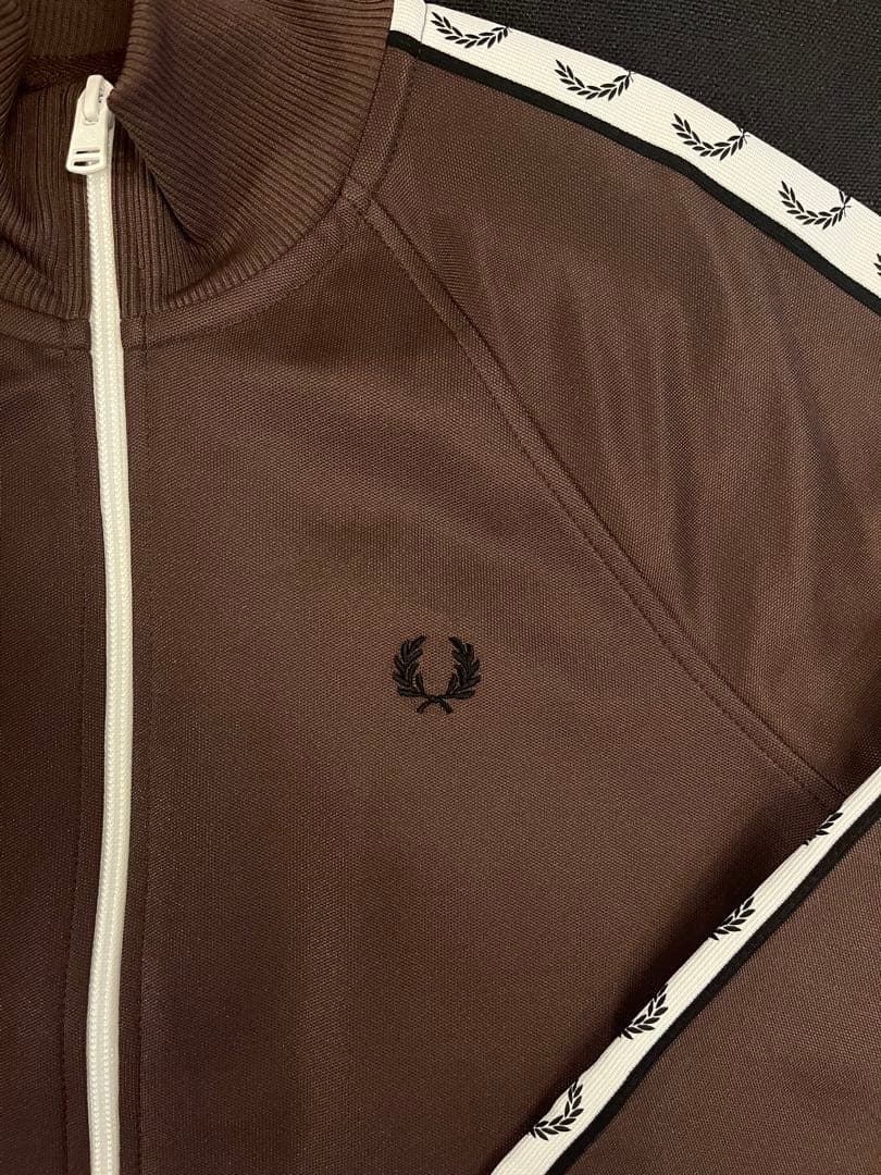 FRED PERRY トラックジャケット　レディース 10