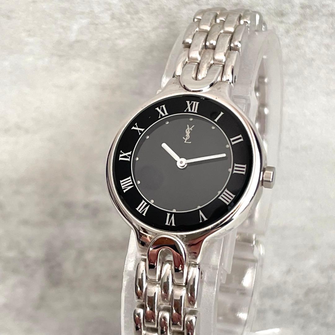 稼働品　YSL イヴサンローラン　黒文字盤　ローマン　2針　シルバー　腕時計