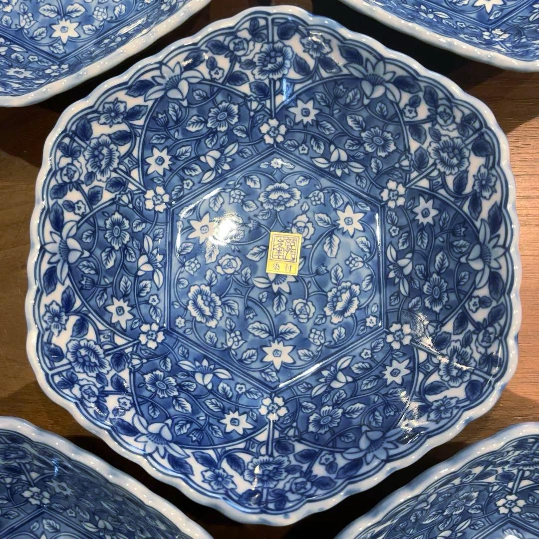 有田焼　龍峰窯　染付更紗　中鉢揃え