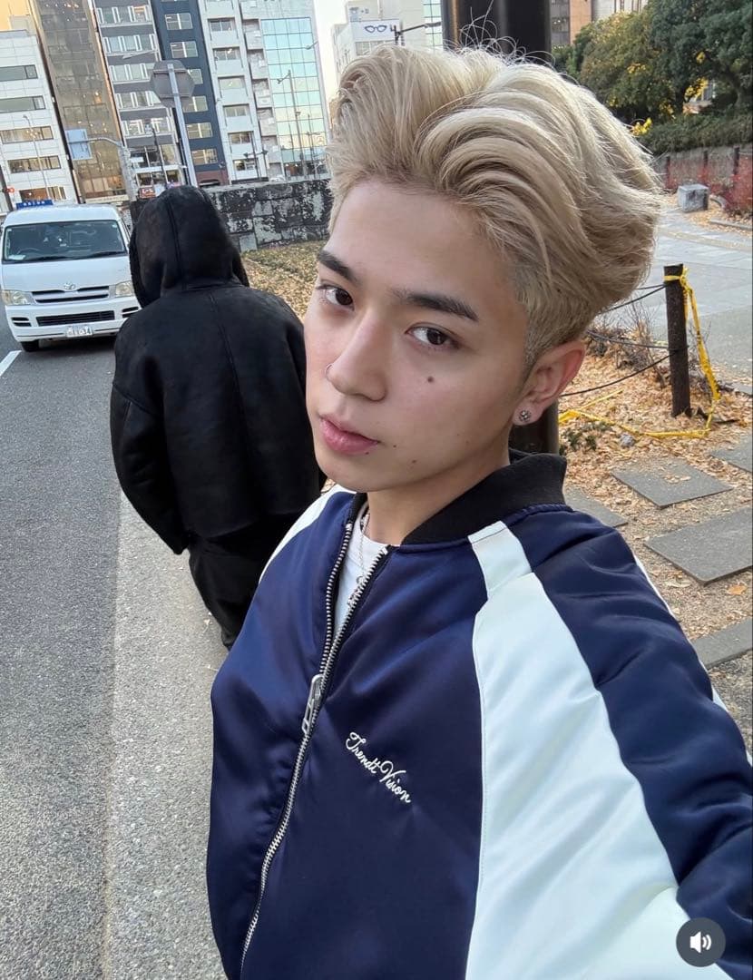 ばなじうむ　trendt vision Jacket 円堂守　かつき着用