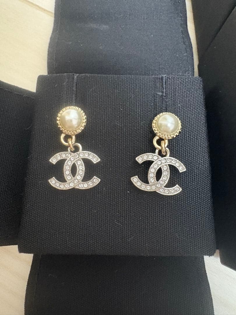 シャネル　ピアス