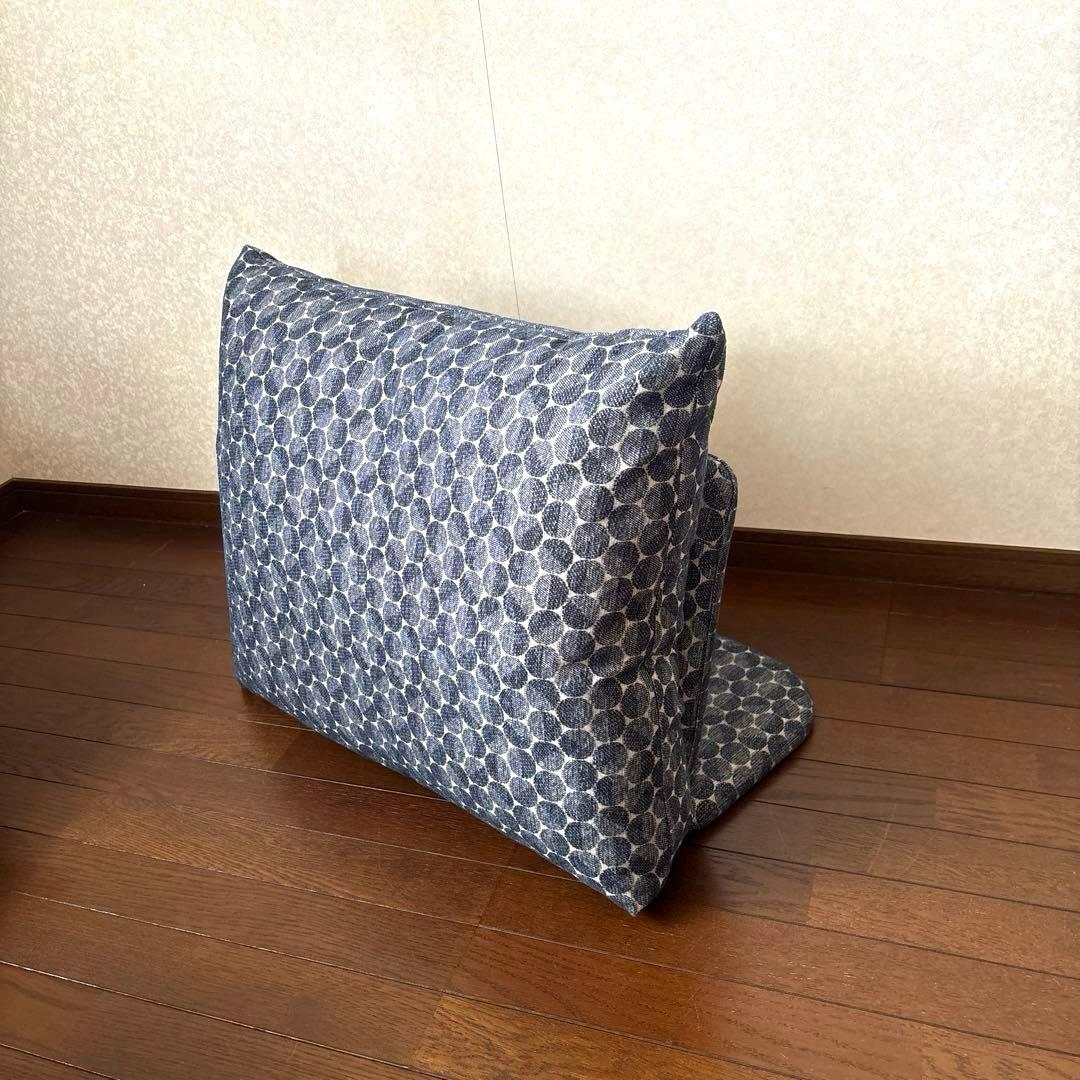 【美品】ボー・デコール 自立する背もたれクッション ドット柄