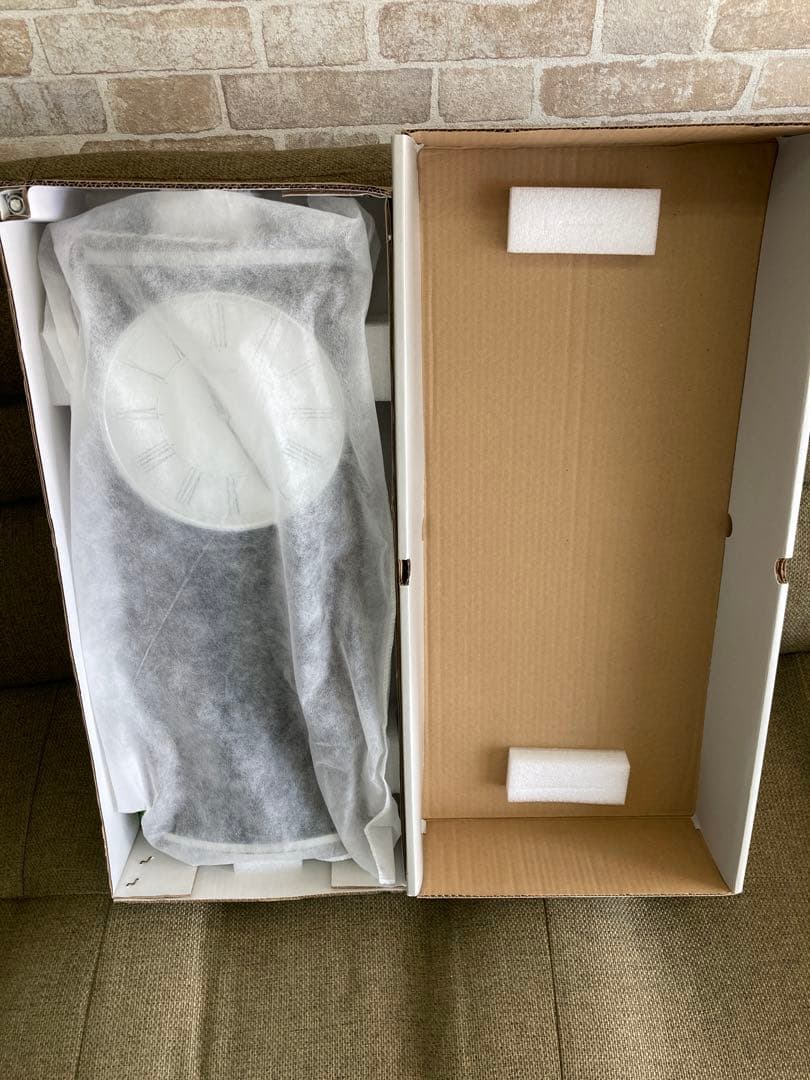 RHYTHM 掛時計　未使用品