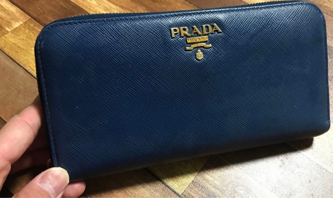 PRADA サフィアーノレザー 長財布 ブルー