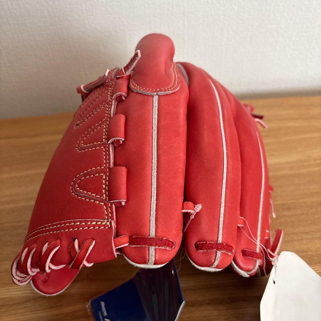 ミズノ　軟式用　グラブ 投手用　グローバルエリート　グローブ　定価30,800