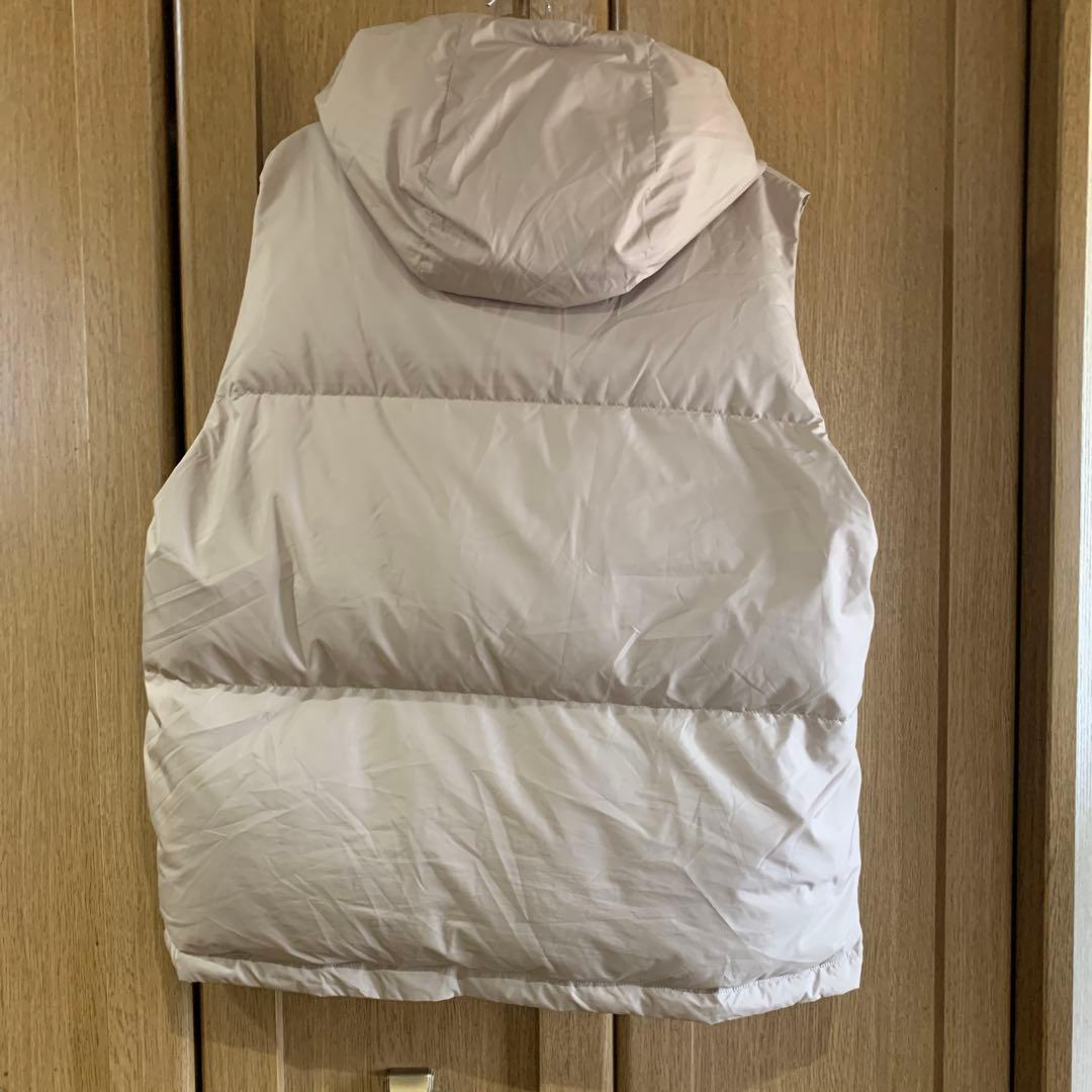 キャラクスCALUXフード付きダウンベスト美品