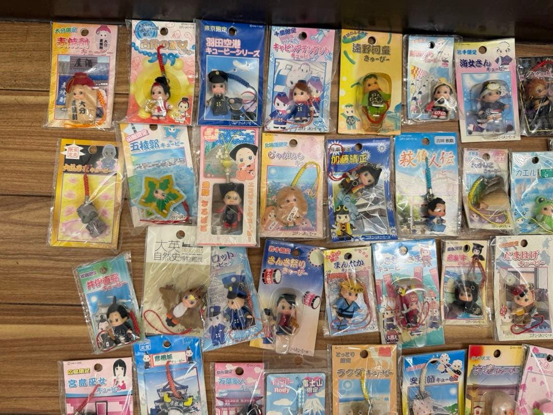 キューピーちゃん　キューピー　ご当地　ストラップ　まとめて　約90点