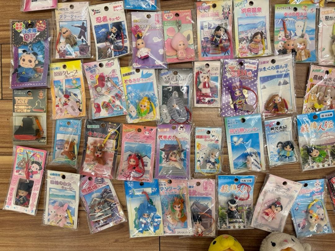 キューピーちゃん　キューピー　ご当地　ストラップ　まとめて　約90点