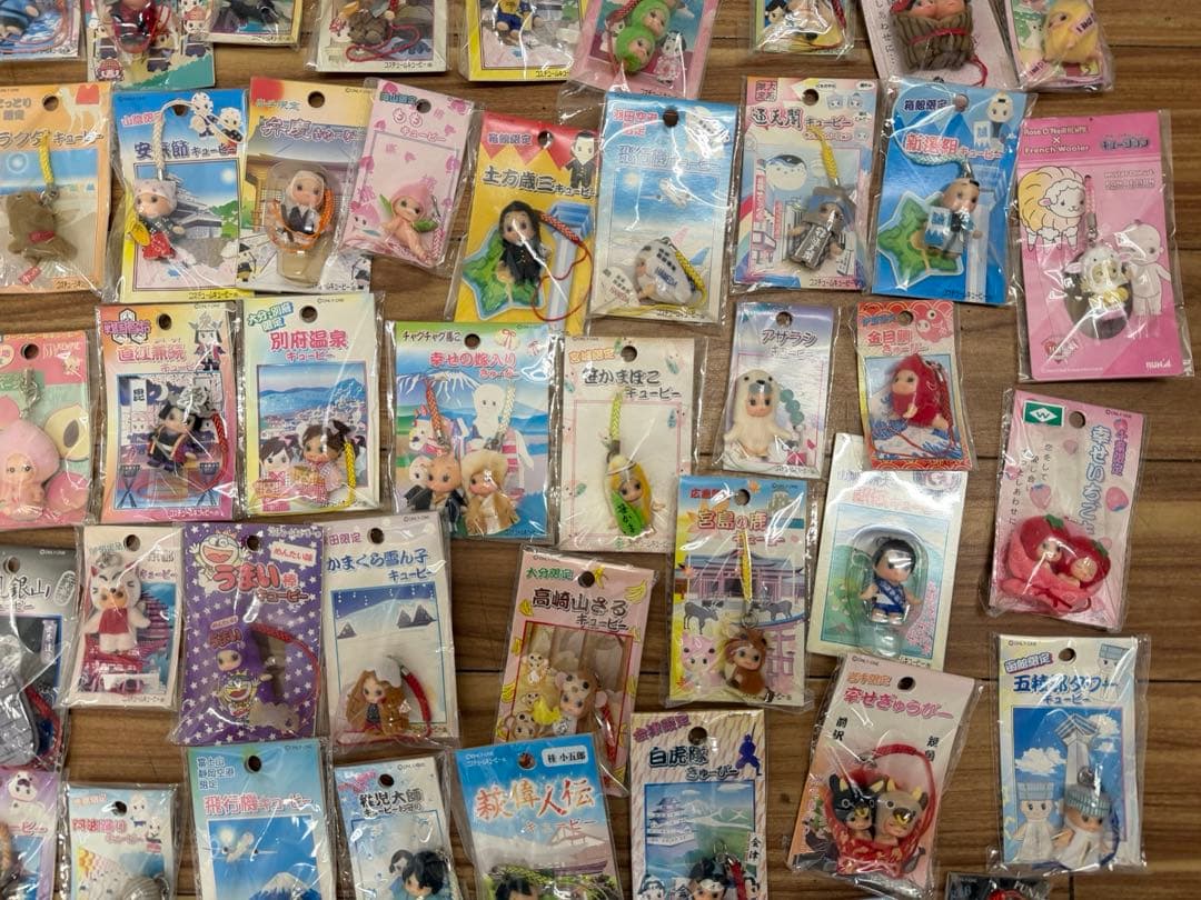キューピーちゃん　キューピー　ご当地　ストラップ　まとめて　約90点