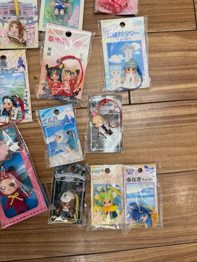 キューピーちゃん　キューピー　ご当地　ストラップ　まとめて　約90点