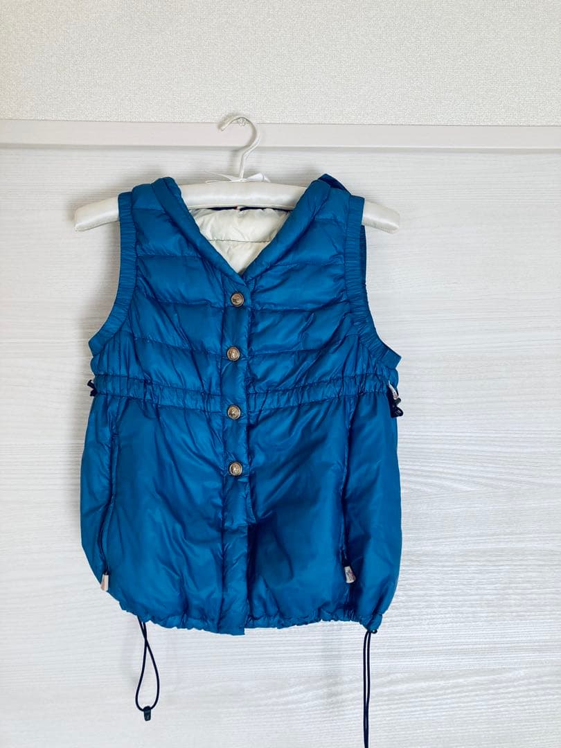 モンクレール ブルー コンパクト　ダウンベスト　フードに難あり