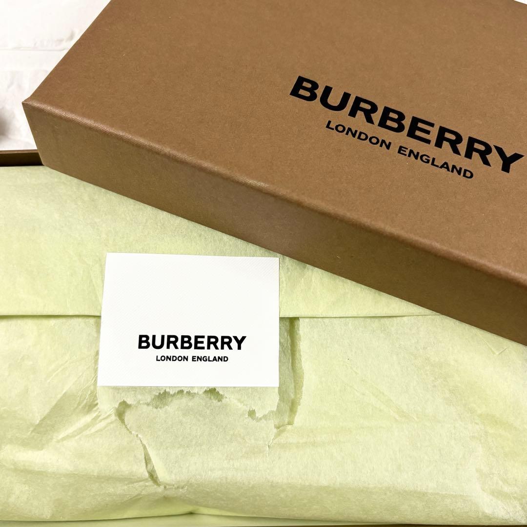 【未使用】BURBERRY バーバリー　スキニーシルク　スカーフ　ロゴ入り