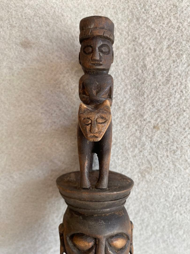 【インドネシア・スマトラ】木彫り／プリミティブアート　置物