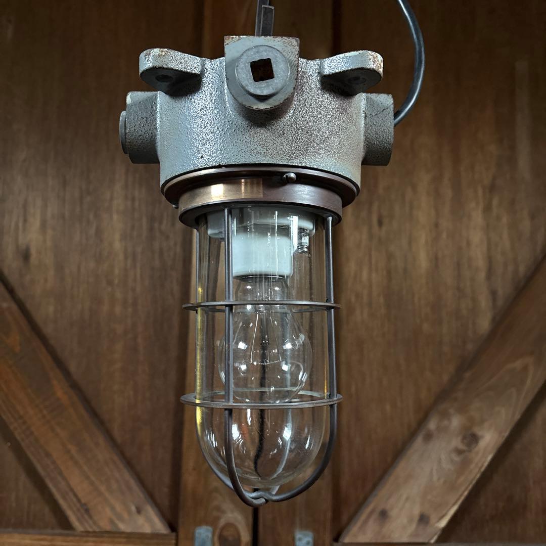 インダストリアル　ビンテージ　ランプ　1130