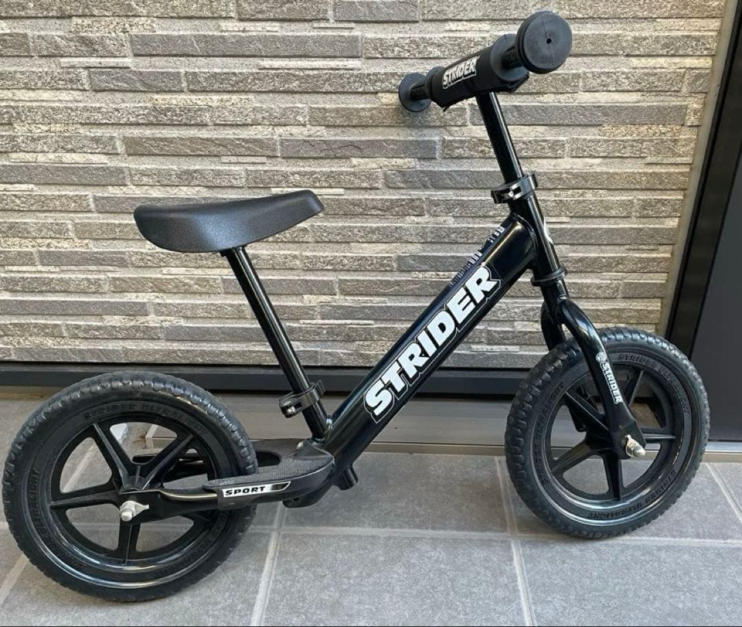 【即購入OK】STRIDER スポーツ バランスバイク 黒