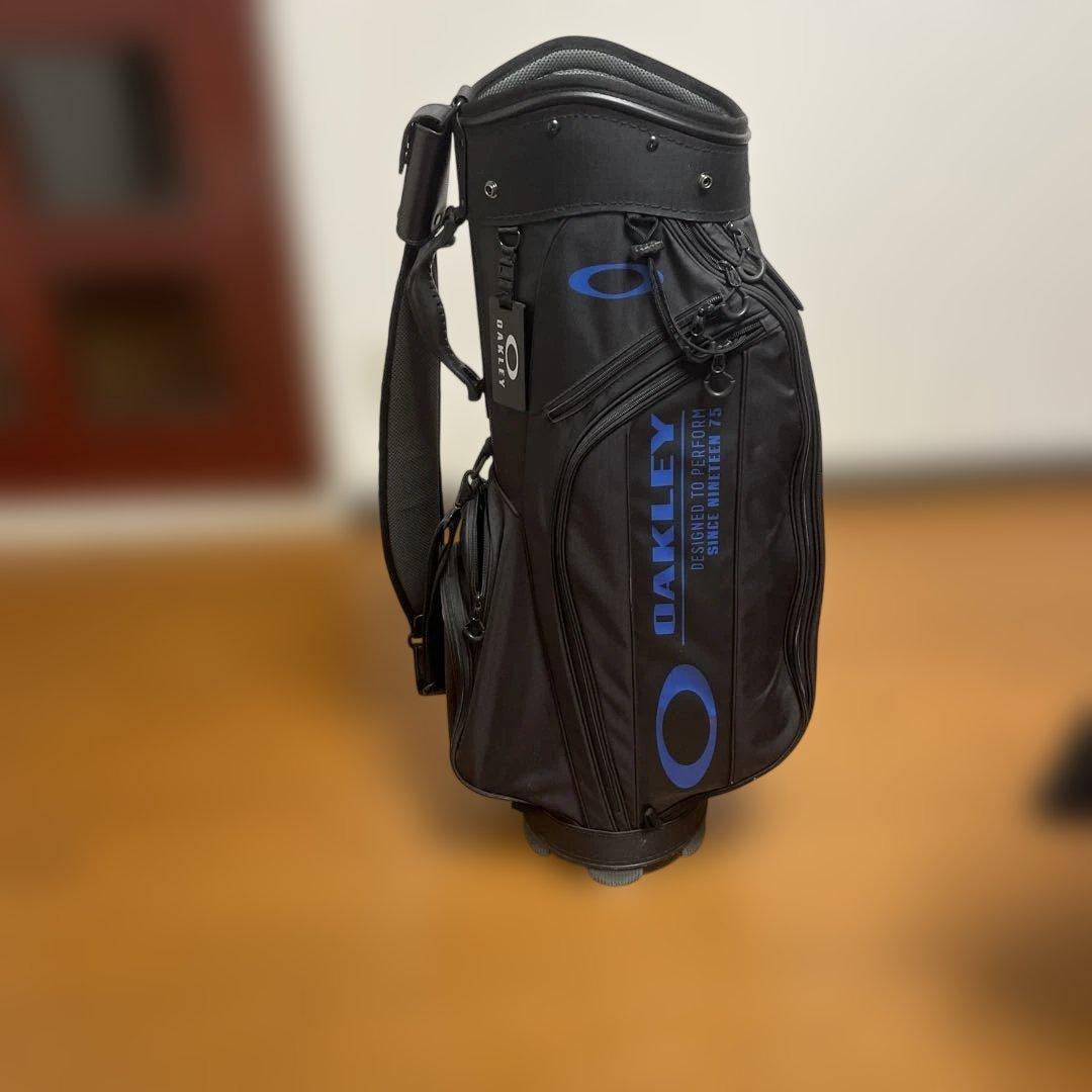 OAKLEY オークリー キャディバッグ ★美品　ヘッドカバー無し