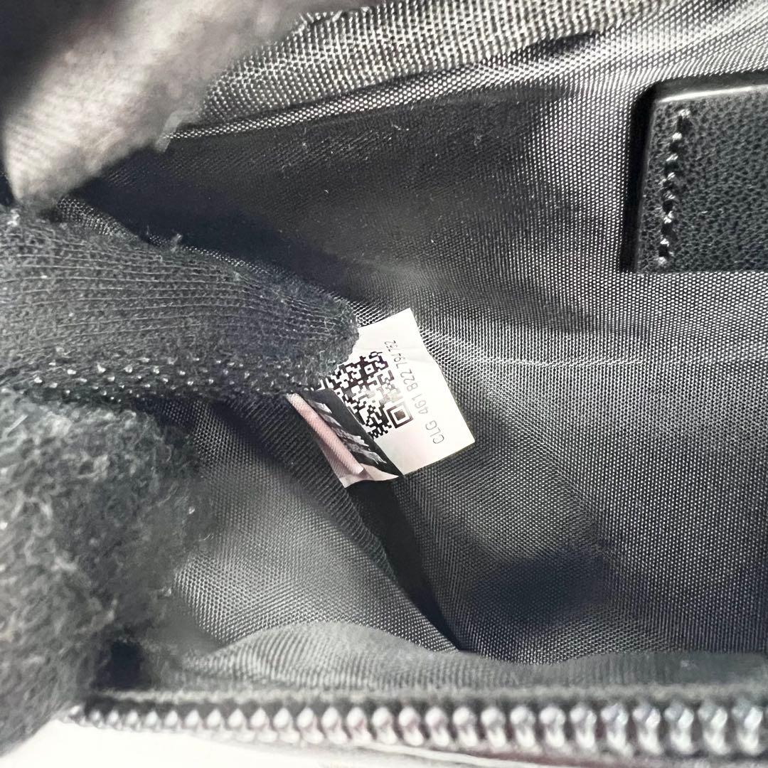 未使用級✨ディーゼル　ボディバッグ　HOLI-D　レザー　黒　Dロゴ　正規品