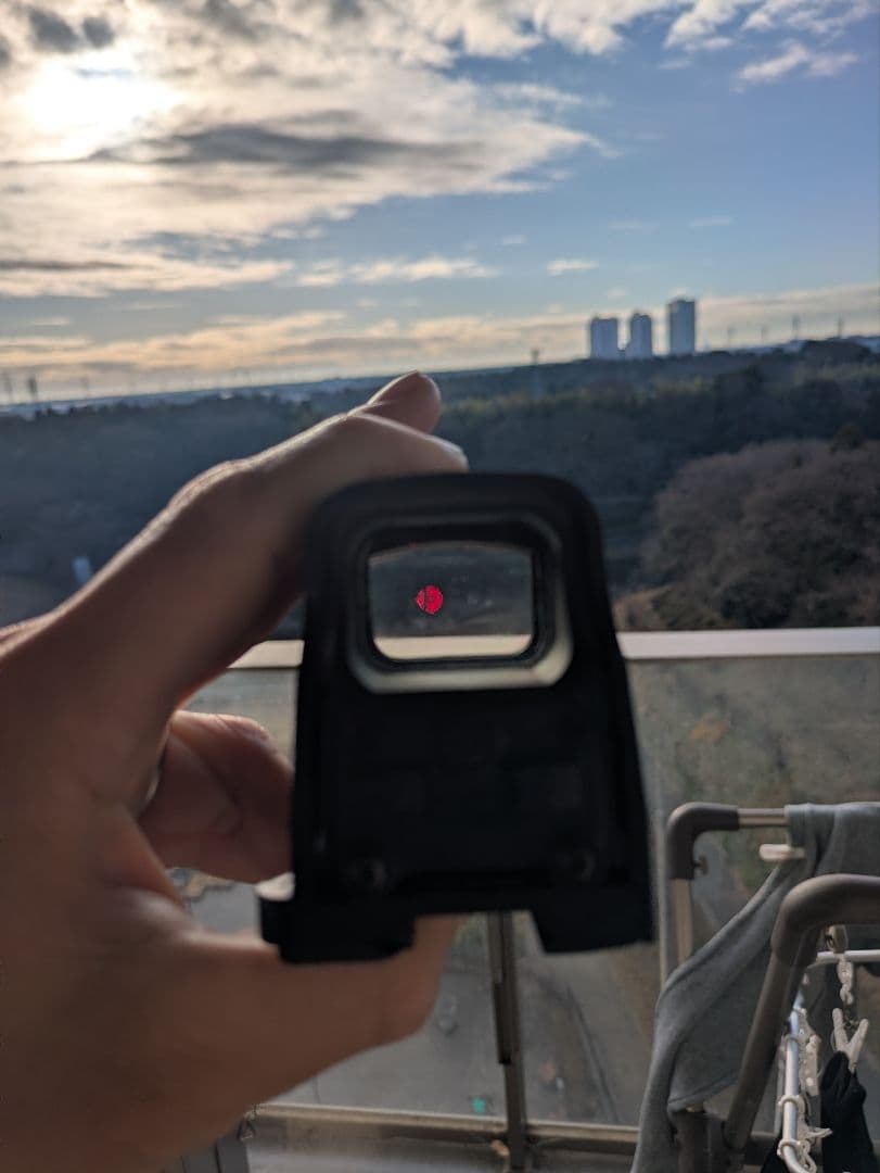 Eotech実物　赤色ドットサイト 専用ケース付き