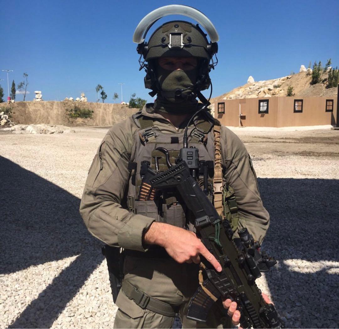 GIGNプレートキャリア　レプリカ