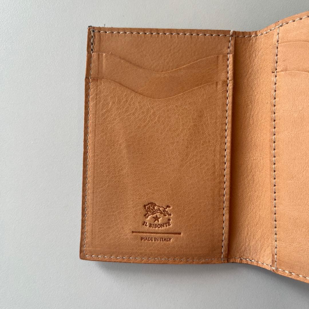 新品　イルビゾンテ　二つ折り財布　レザー　ブラックxホワイト　ロゴ　がま口　牛革