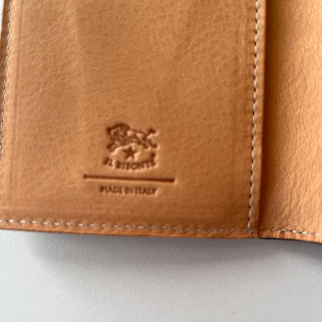 新品　イルビゾンテ　二つ折り財布　レザー　ブラックxホワイト　ロゴ　がま口　牛革