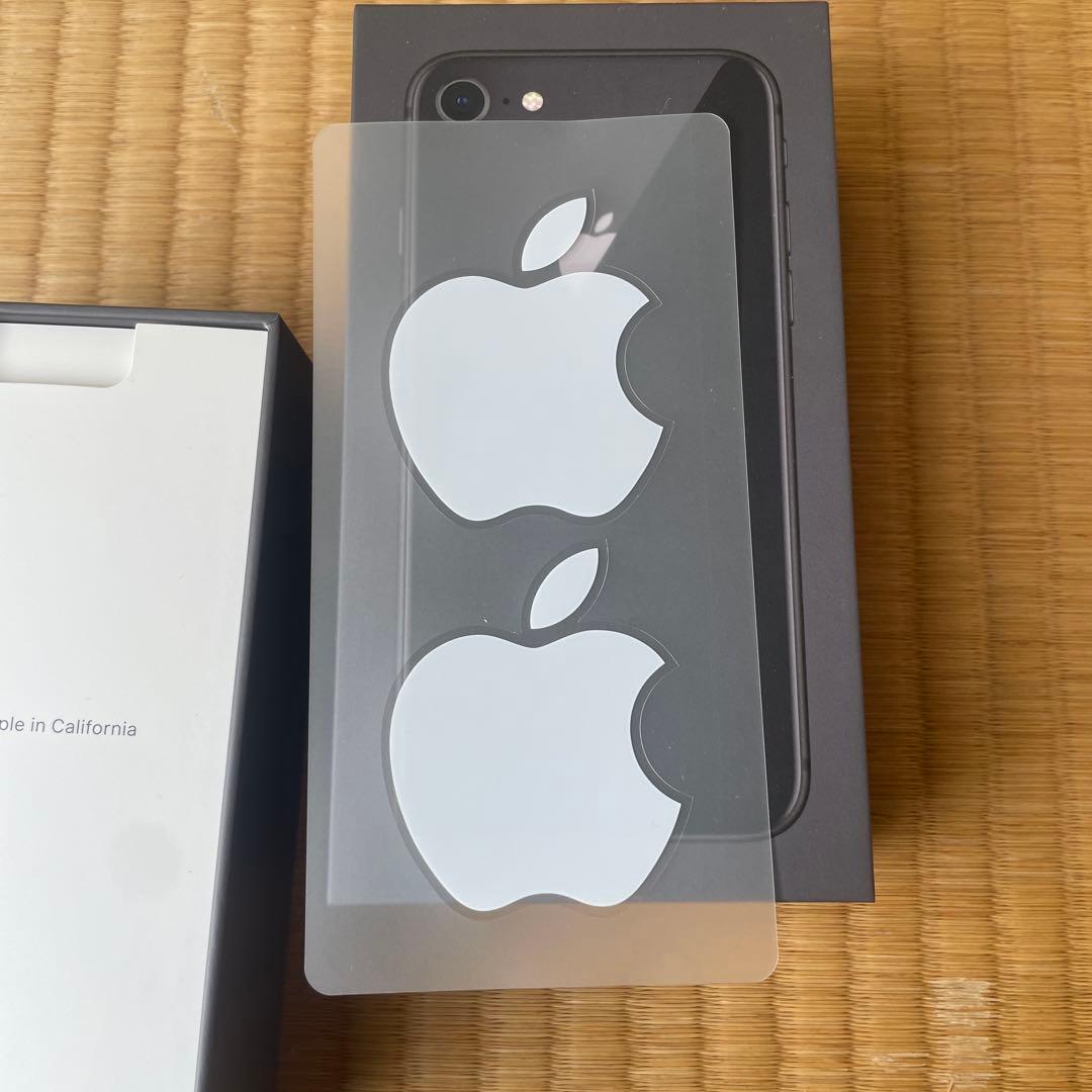 Apple iPhone8ブラック 本体