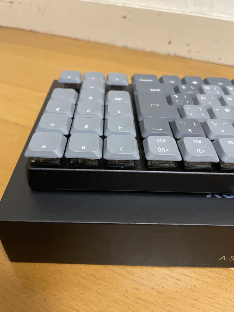keychron K13 MAX 茶軸 JIS配列 ホワイトLED