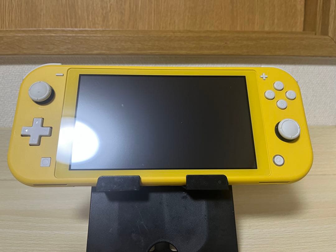 Nintendo Switch Light イエロー ジャンク