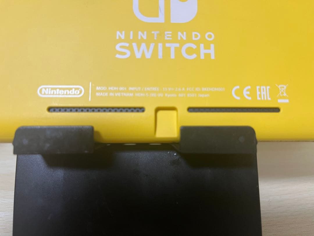 Nintendo Switch Light イエロー ジャンク