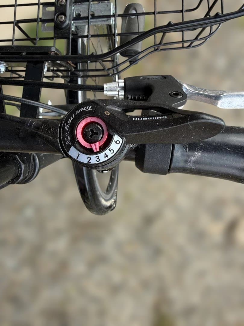 ブリヂストン クロスバイク 黒 前バスケット付き　原則引き取り限定