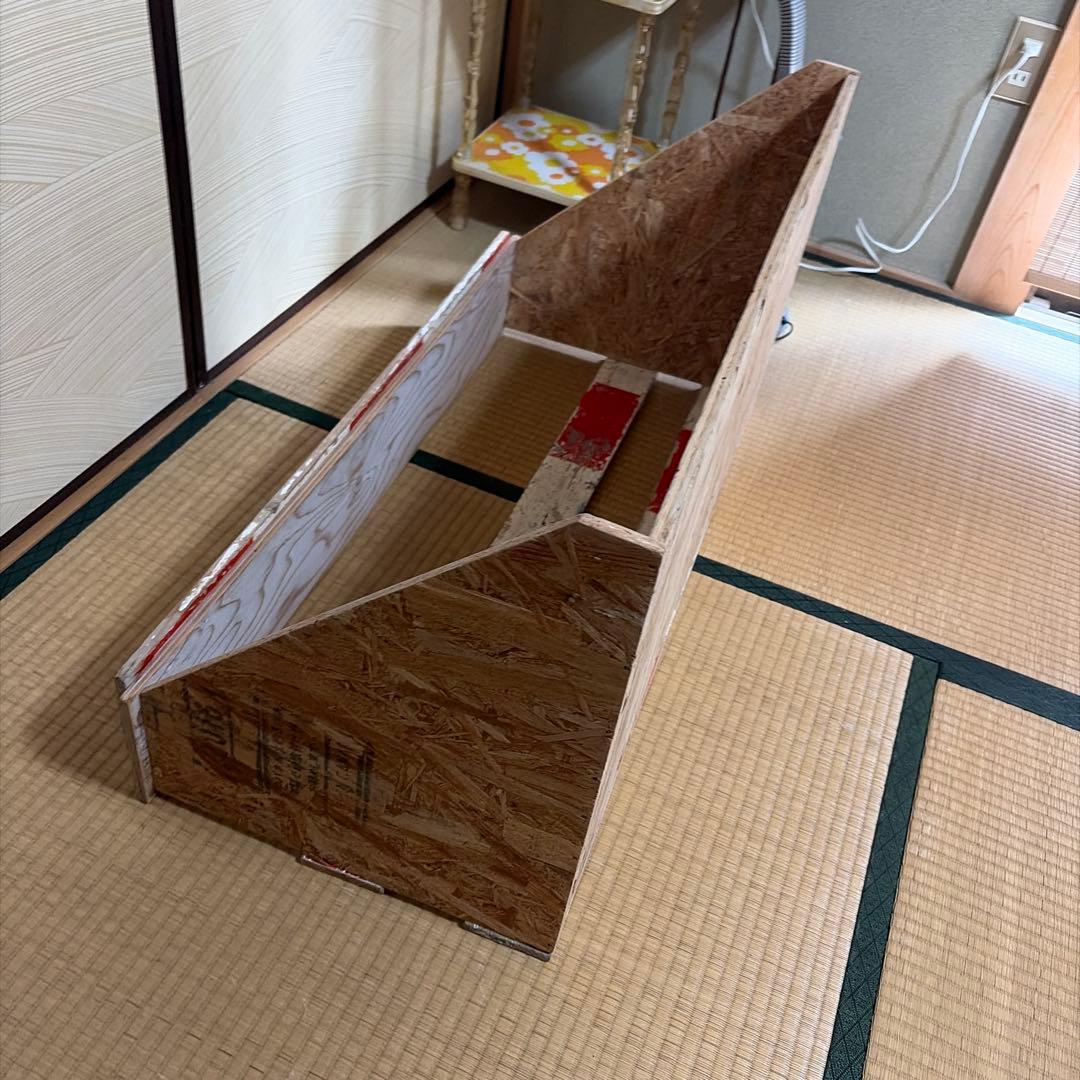 本棚　商品ディスプレイ棚　木製　DIY 荷物入れ