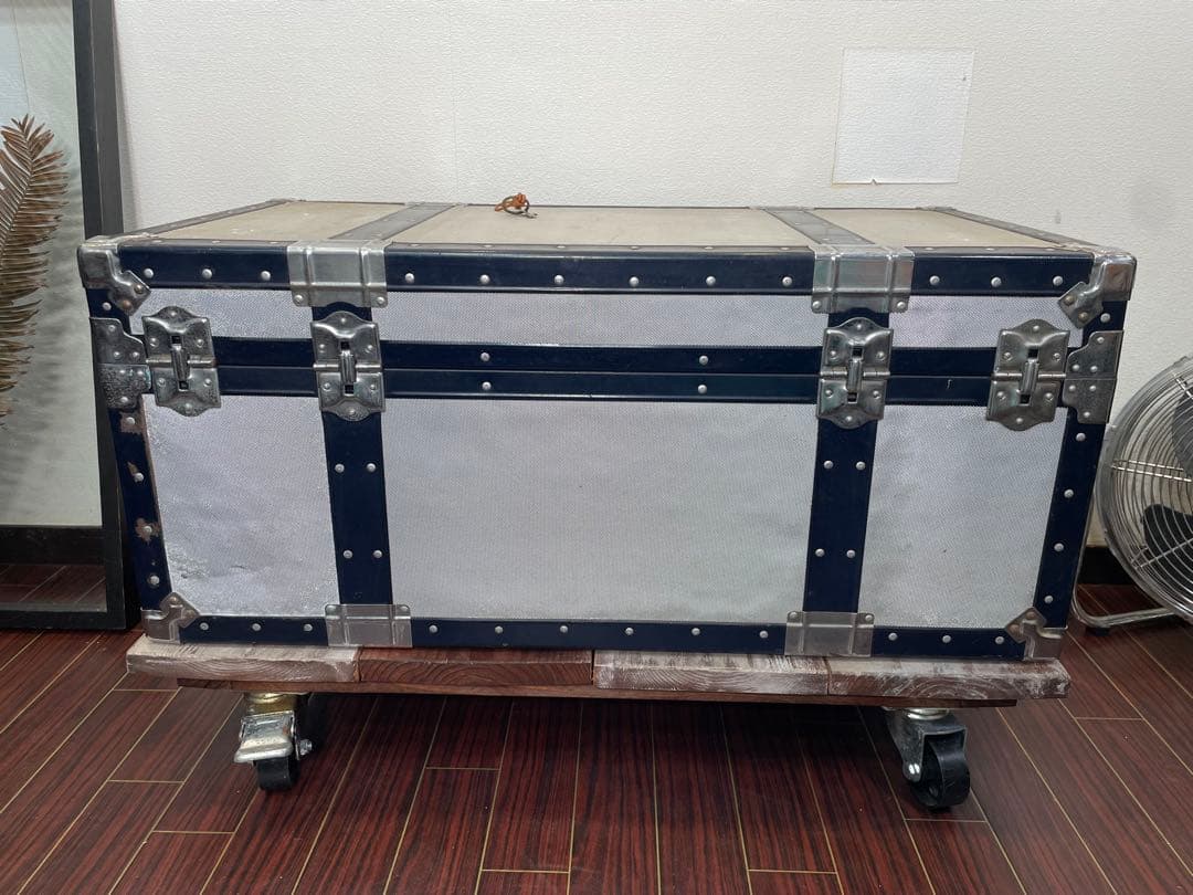 専用 ビンテージ アルミトランク トロリー センターテーブル インダストリアル