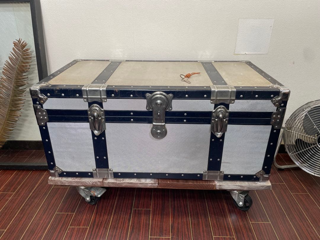 専用 ビンテージ アルミトランク トロリー センターテーブル インダストリアル