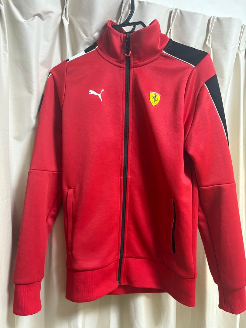 Puma フェラーリ 赤 ジャージ