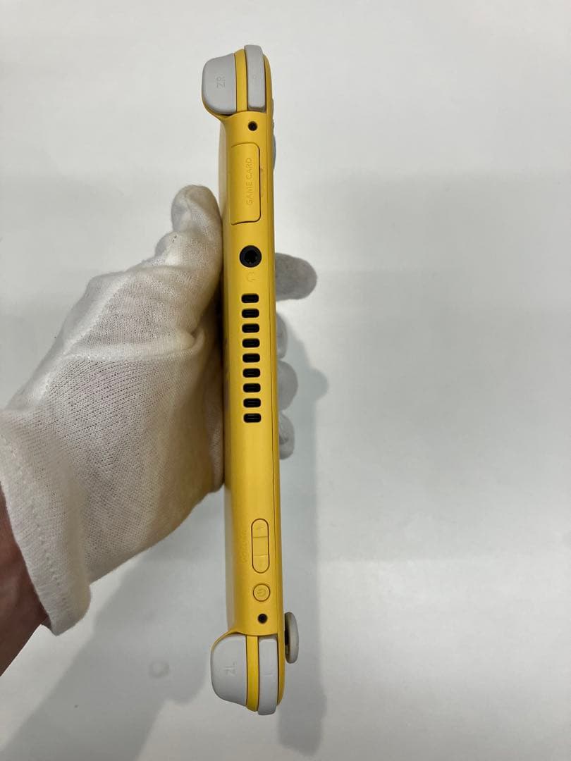 美品！Nintendo Switch Lite イエロー