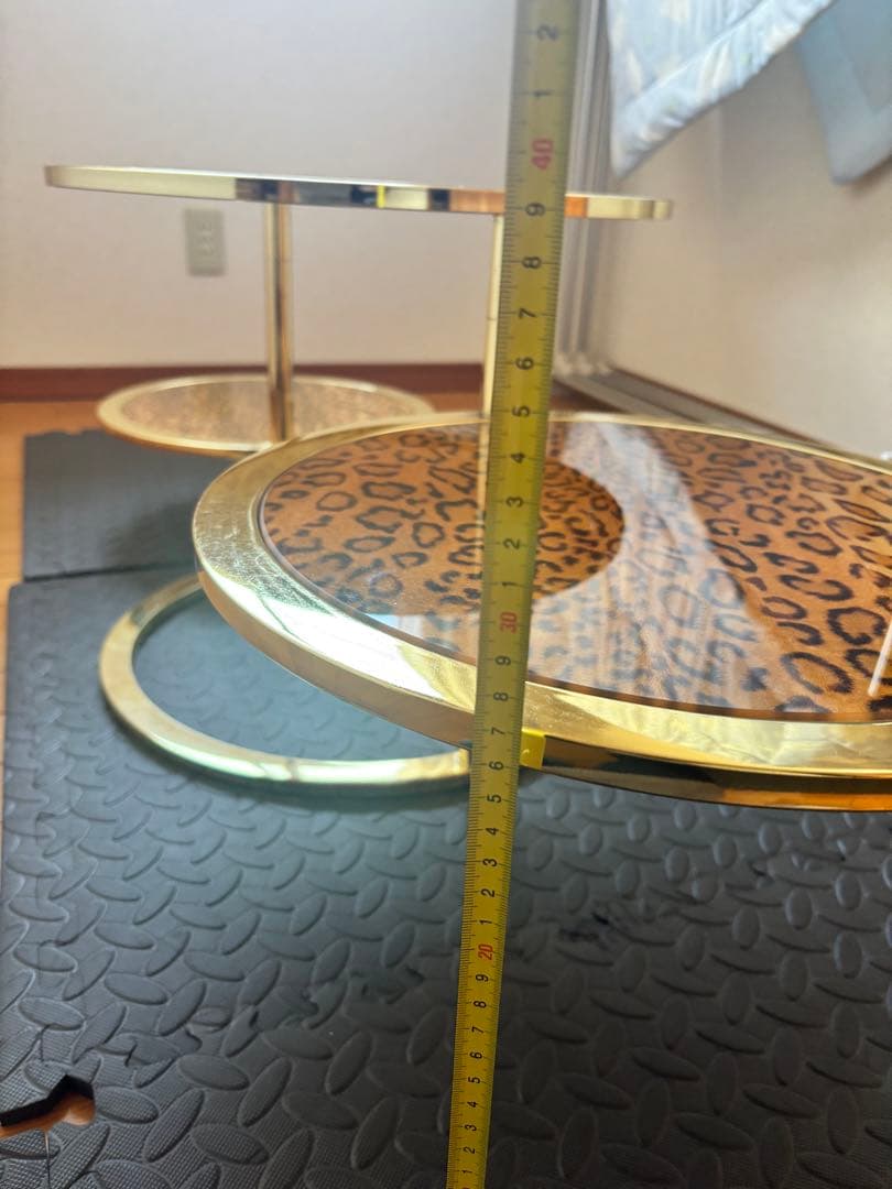 円形スライドテーブル　サイドテーブル　豹柄　ガラステーブル　ラウンドテーブル