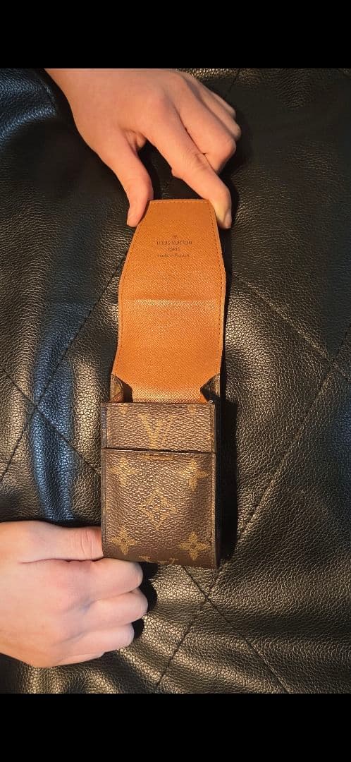 Louis Vuitton モノグラム レザーケース