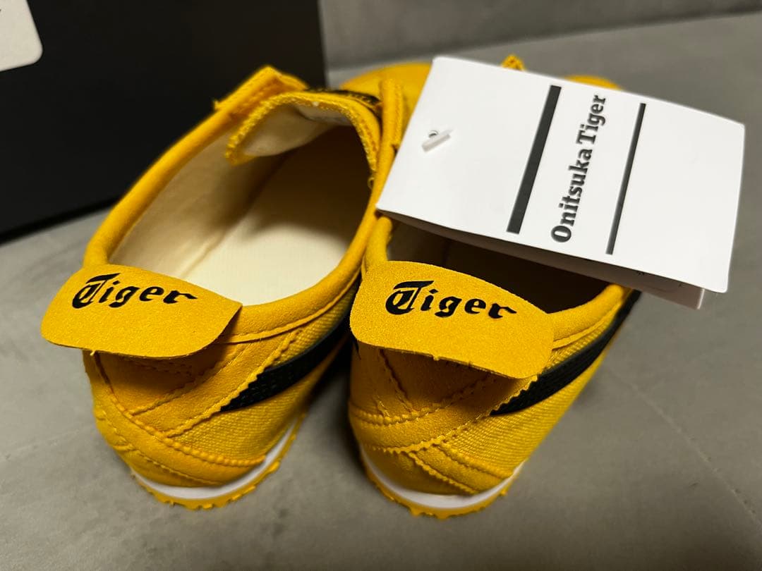 靴 OnitsukaTiger MEXICO66 slip-on