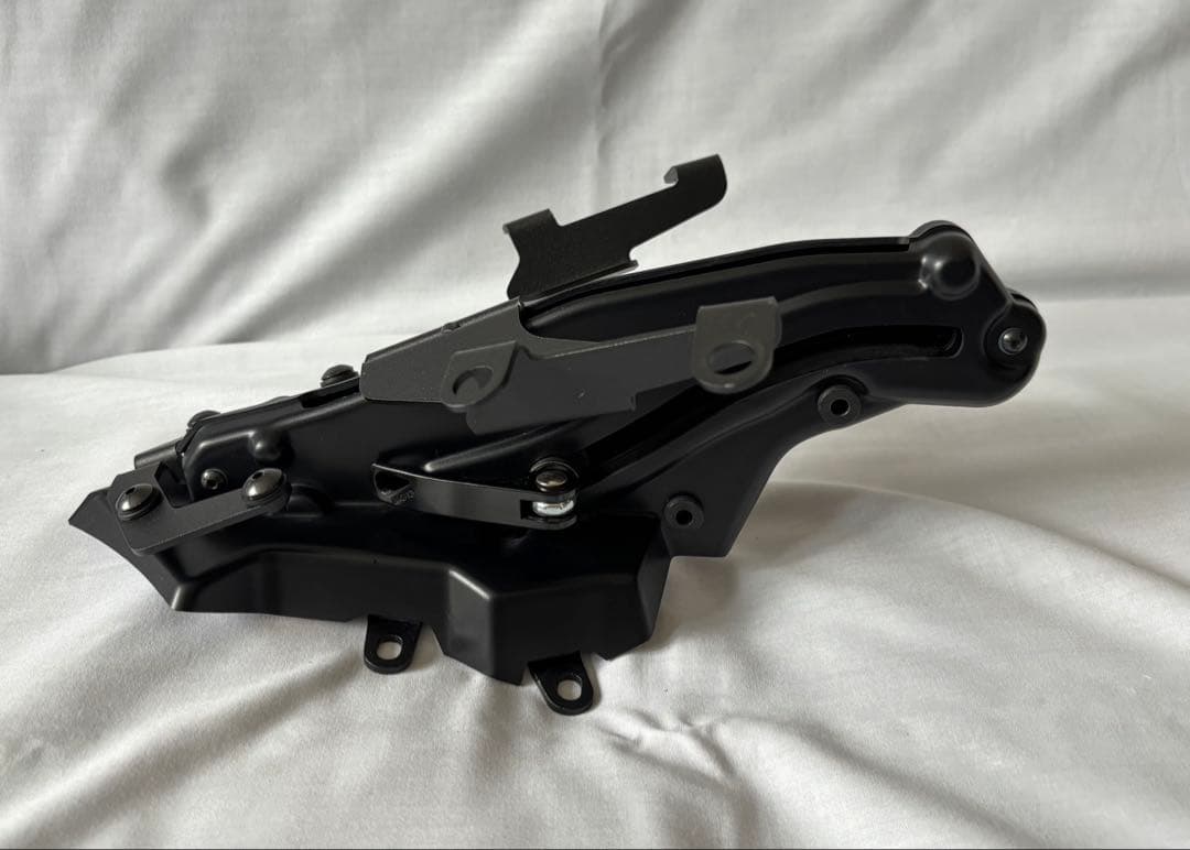 送料無料！Puig 9955N MT-09 プーチ スクリーン可動調整システム