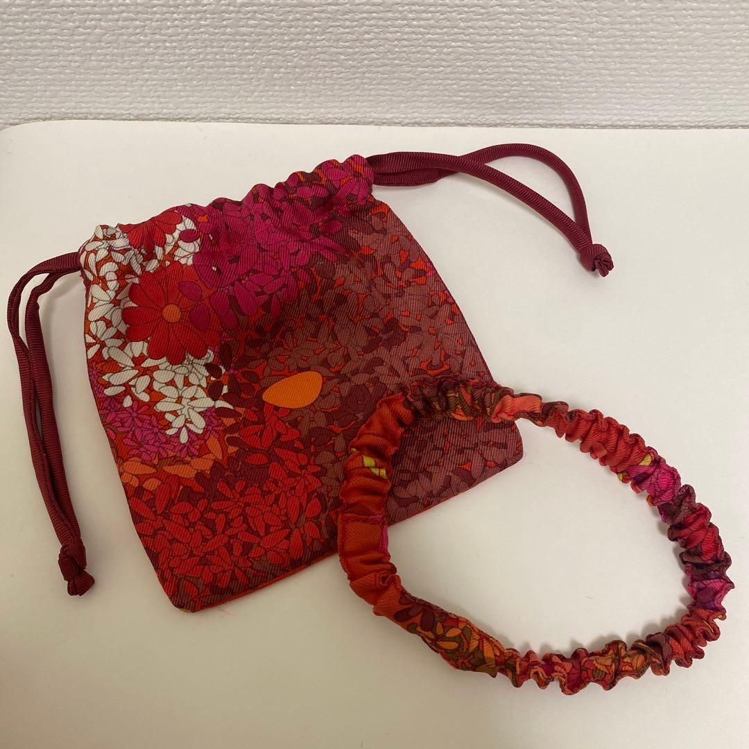 [新品］Hermes 細めシュシュ＆巾着袋のセット