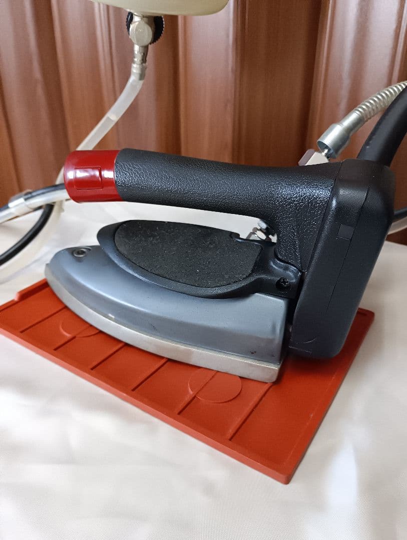 商品状態良好　ナオモト 滴下式ハイスチームアイロンHYS-410とタンクセット