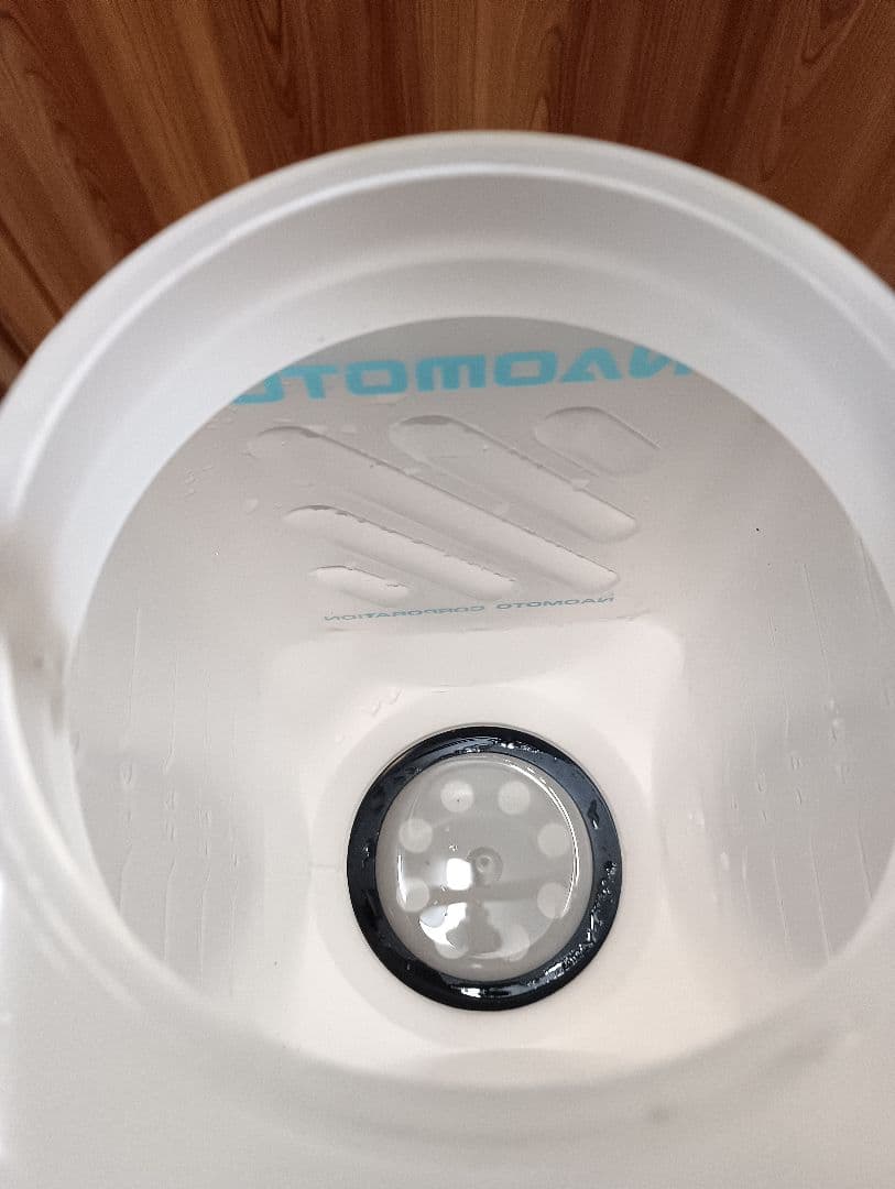 商品状態良好　ナオモト 滴下式ハイスチームアイロンHYS-410とタンクセット