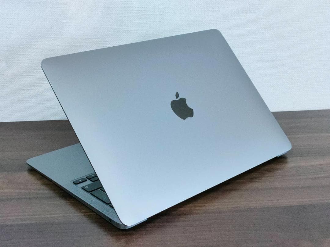 充電104 MacBook Air 2020 13型M1 512G USキーA6