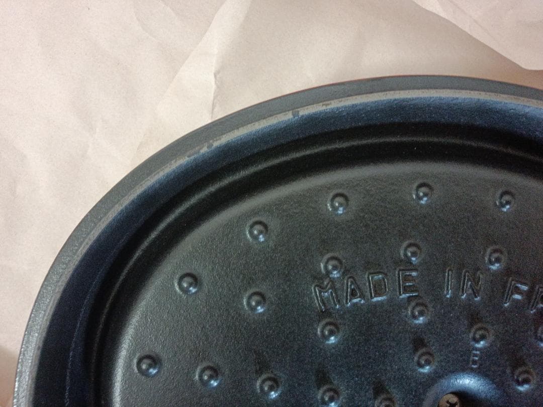 ストウブ　オーバル　２９ｃｍ