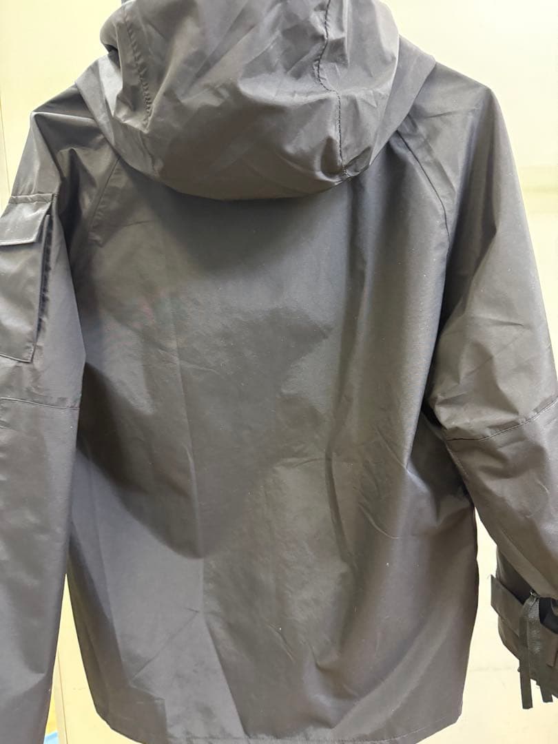 軍放出品　スウェーデン軍GORETEX