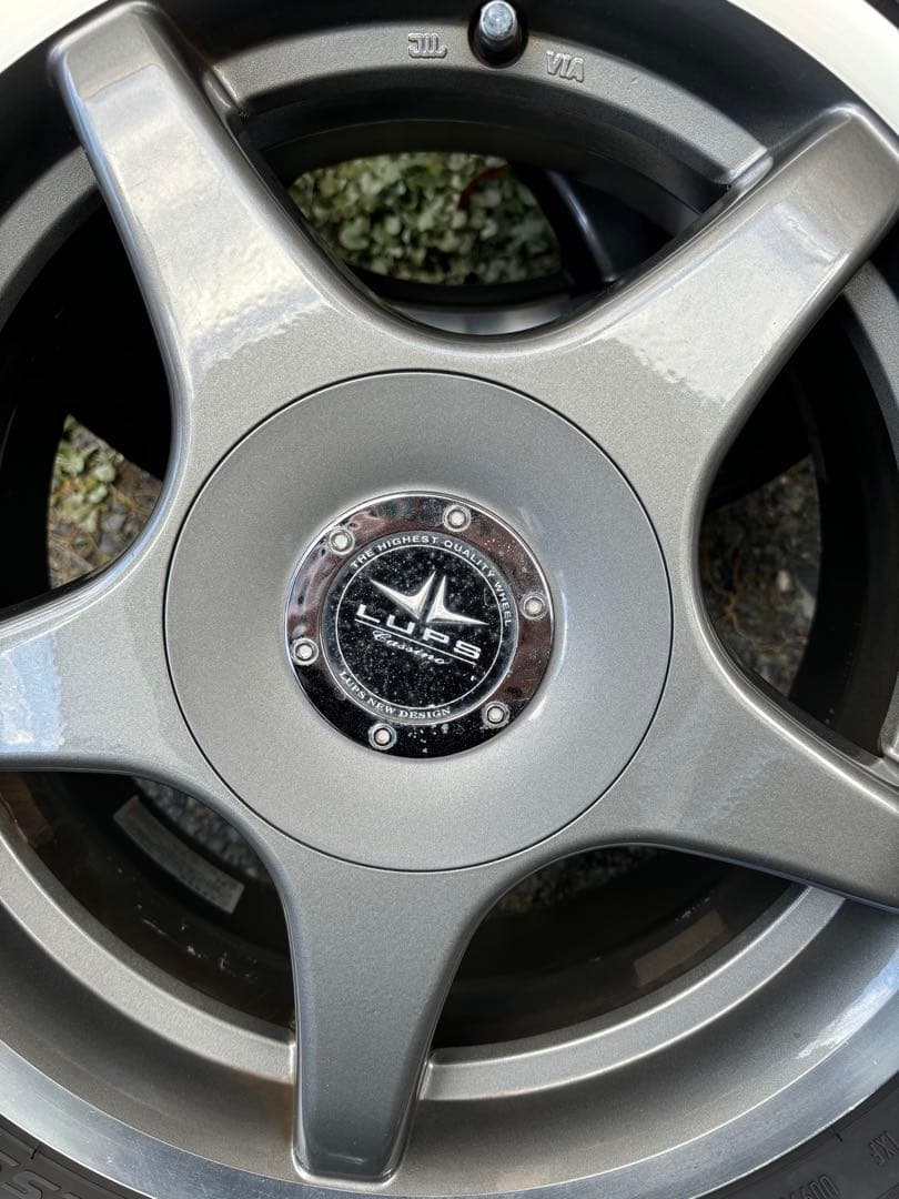 ピレリ　195/65/R15 スタッドレス　4本ホイール付き