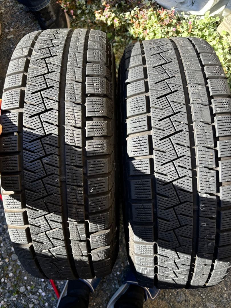 ピレリ　195/65/R15 スタッドレス　4本ホイール付き